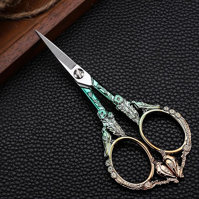 YOUGUOM Embroidery Scissors, Sharp Pointed Sewing Scissors for Craft Cross Stitch Needlework Artwork Knitting Threading Small DIY Tools, 4.6in Gold Green Cute Bird