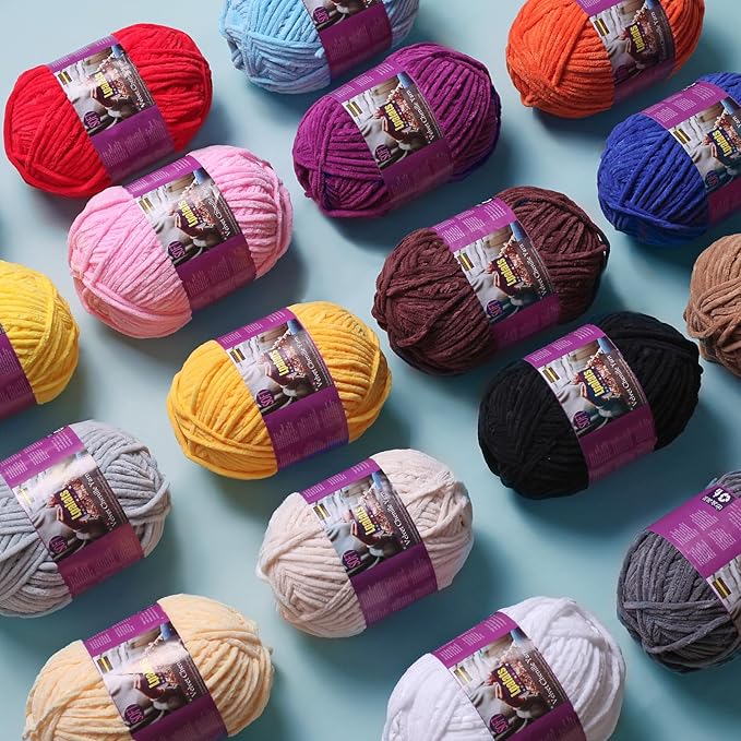 Chunky Chenille Yarn for Crocheting - 200g/7oz Baby Blanket Yarn for Crocheting Soft - 175 Yards Fluffy Thick Plush Yarns for Knitting Blankets Amigurumi (1, Khaki)