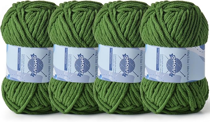 Chunky Chenille Yarn for Crocheting，Baby Yarn for Crocheting Soft Blankets，Bulky Yarns for Crochet Amigurumi，4×100g (4×74.3yds) Fluffy Velvet Yarns for Hand Knitting (4 Pine Green)