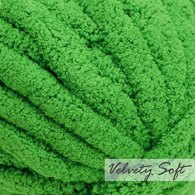 ERLYEEN Chenille Chunky Yarn Super Bulky Soft Thick Fluffy Jumbo Giant Washable Polyester Big Yarn DIY for Arm Knit Blanket Cushion Bed Sofa Home Decor,Green,0.55LB