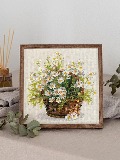 RIOLIS - Russian Daisies 1478, Cross Stitch Kits 9.75"x9.75", Cross Stitch Kits for Adults, Counted Cross Stitch Kits, Embroidery Kit for Beginners & Advanced, Floral Crossstitching Kits