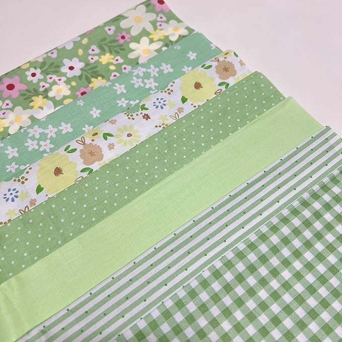 7Pcs 20" x 20" Cotton Fabric DIY Making Supplies Quilting Patchwork Fabric Fat Quarter Bundles DIY for Quilting Cotton Patchwork Cushions (Green Flowers Mix, 20" x 20")